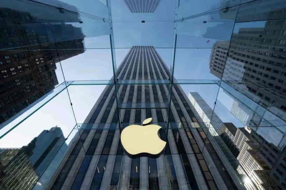Apple to Pay Quarterly Dividend on August 13; 100 Shares Yield $27