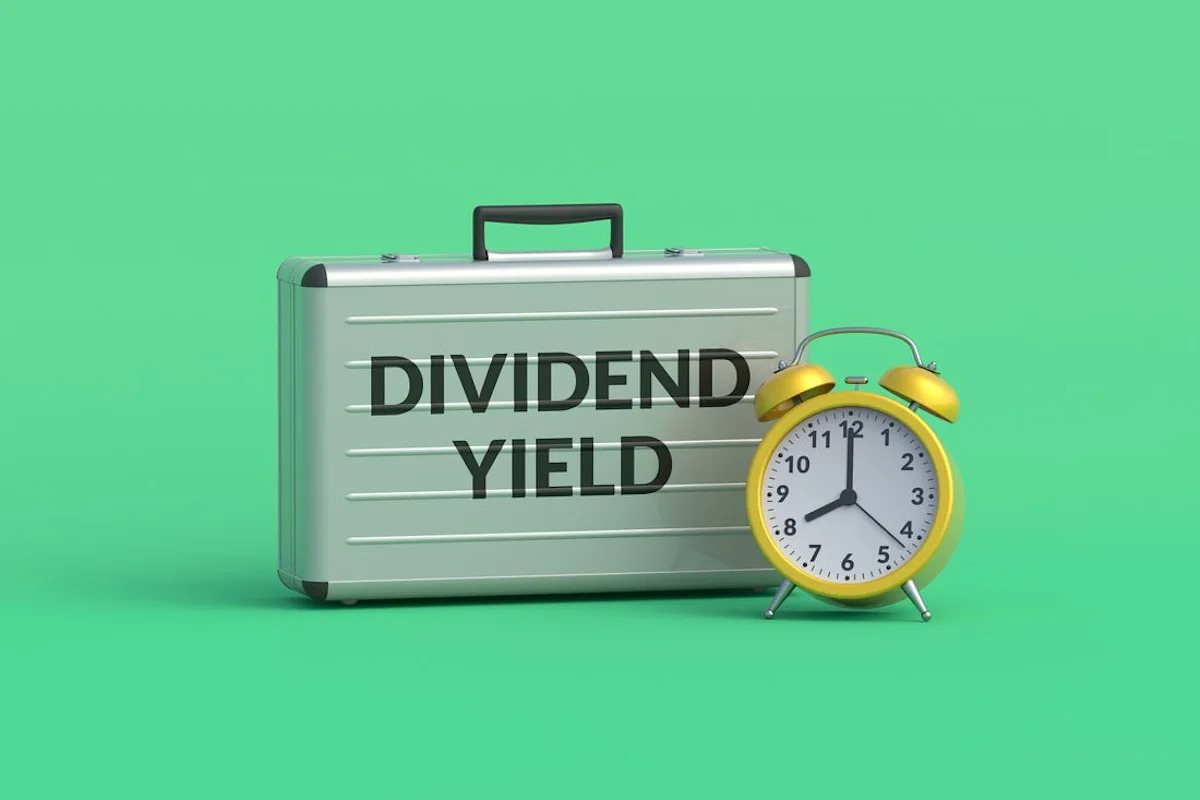 Capital Shifts Toward Dividend ETFs as Tech Momentum Cools
