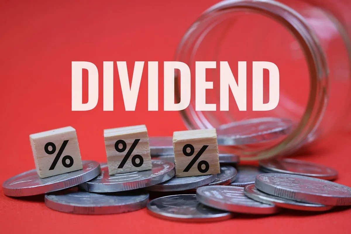DIVO vs JEPI: Comparing Monthly Income and Principal Protection