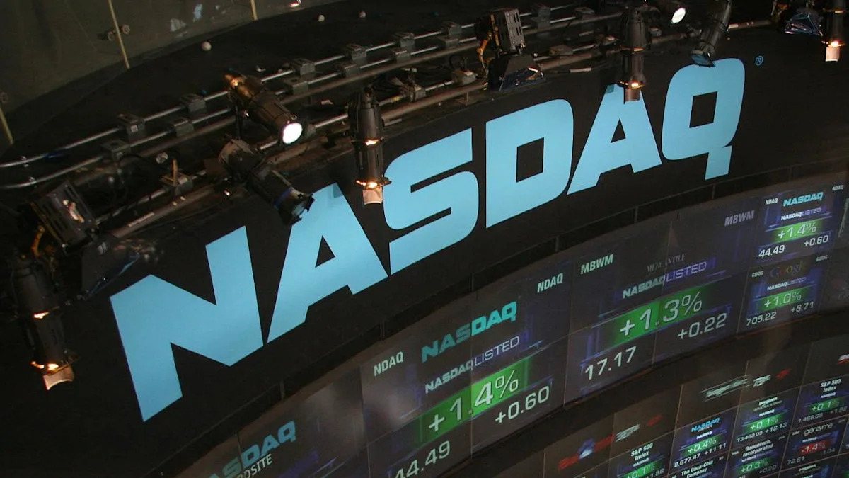 QDTE Offers Weekly Nasdaq-100 Payouts at 45% Distribution Rate